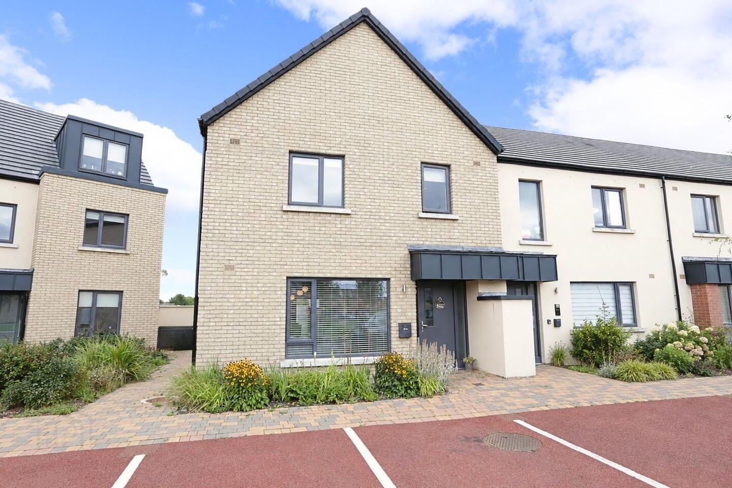 82 Newtown Wood 1 of 4