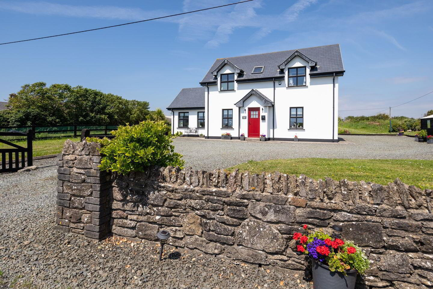 Kavanagh Cottage 2 of 6