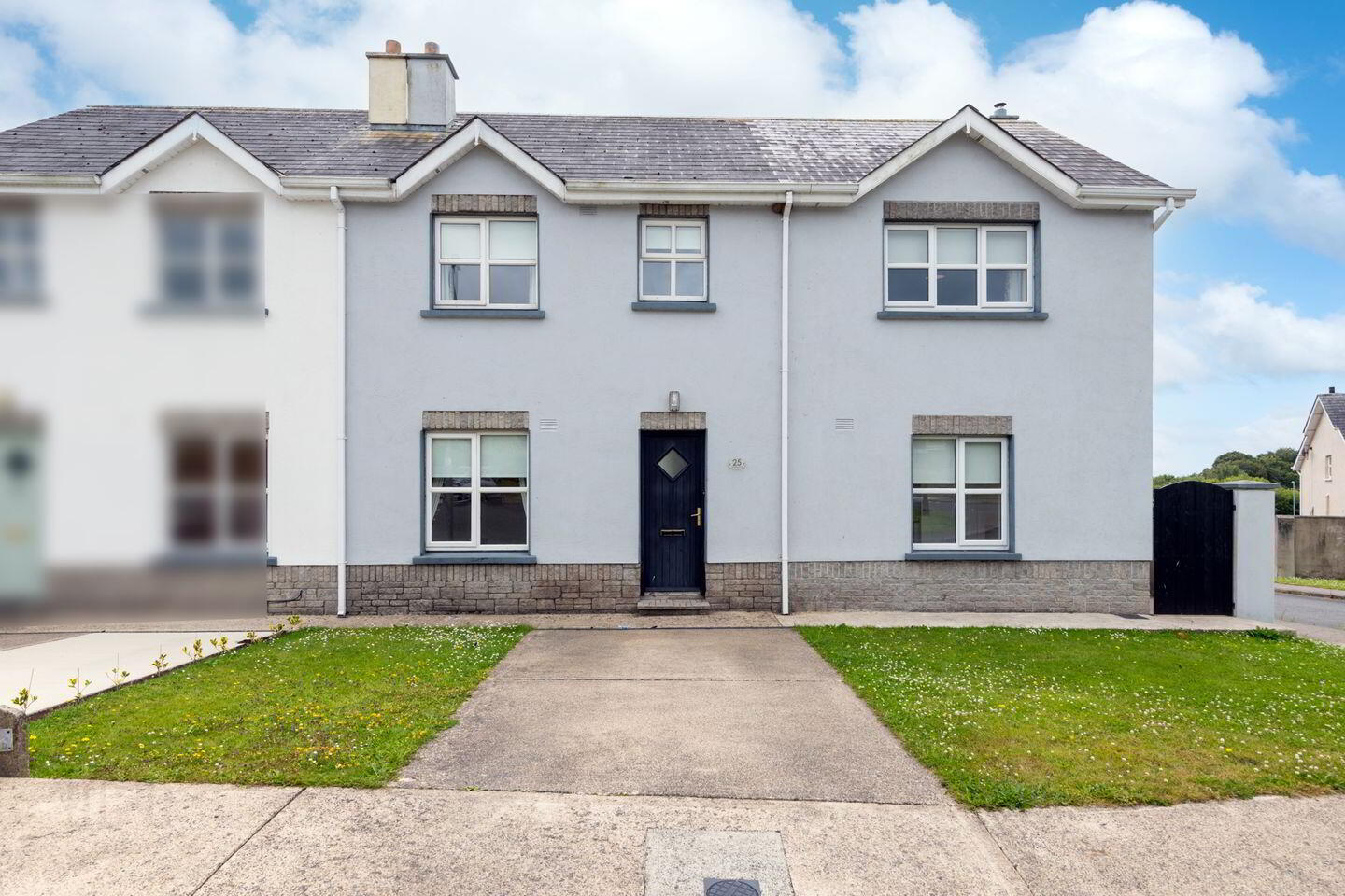 25 Thornbrook 1 of 4