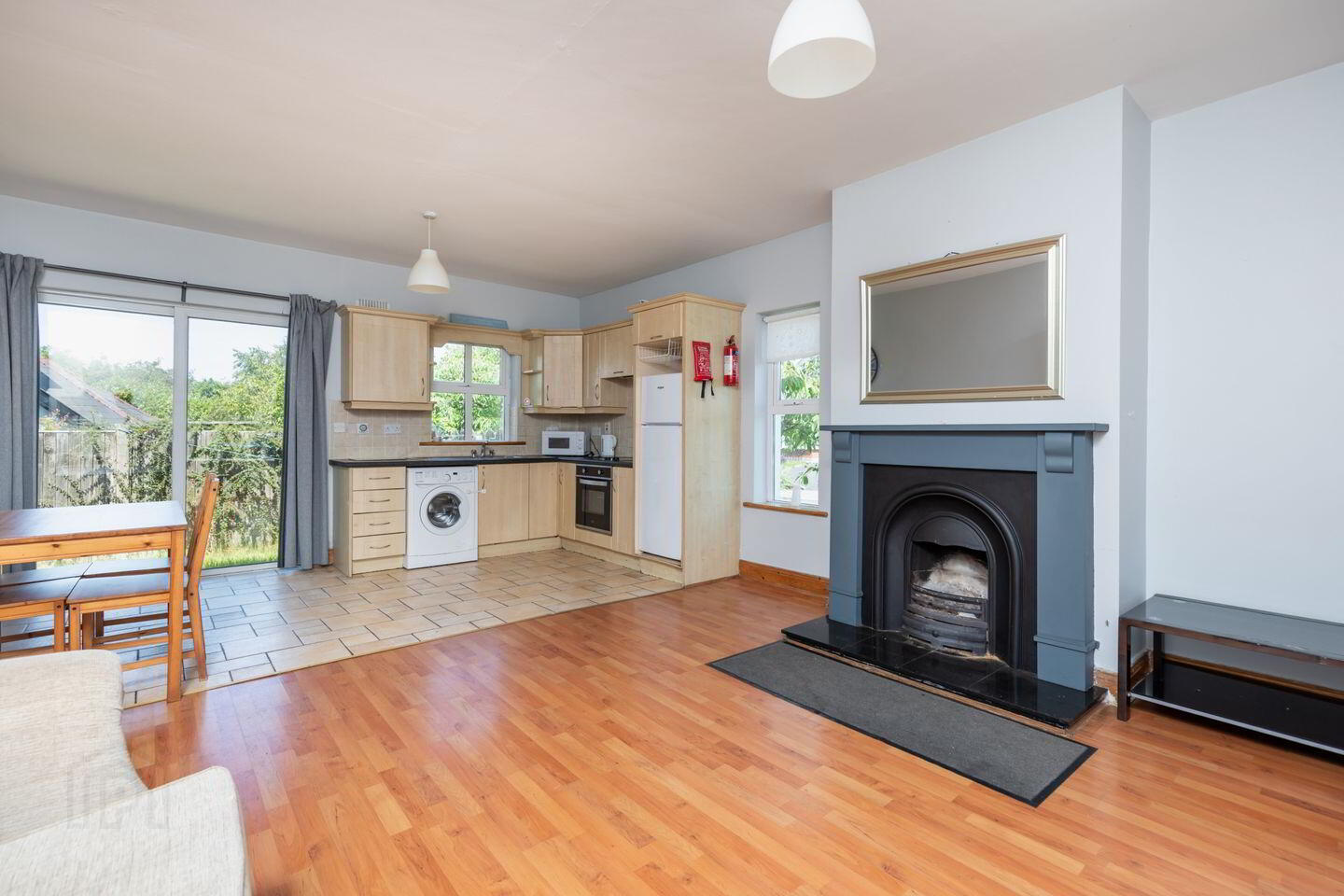 11 Rosemount Gardens 3 of 4