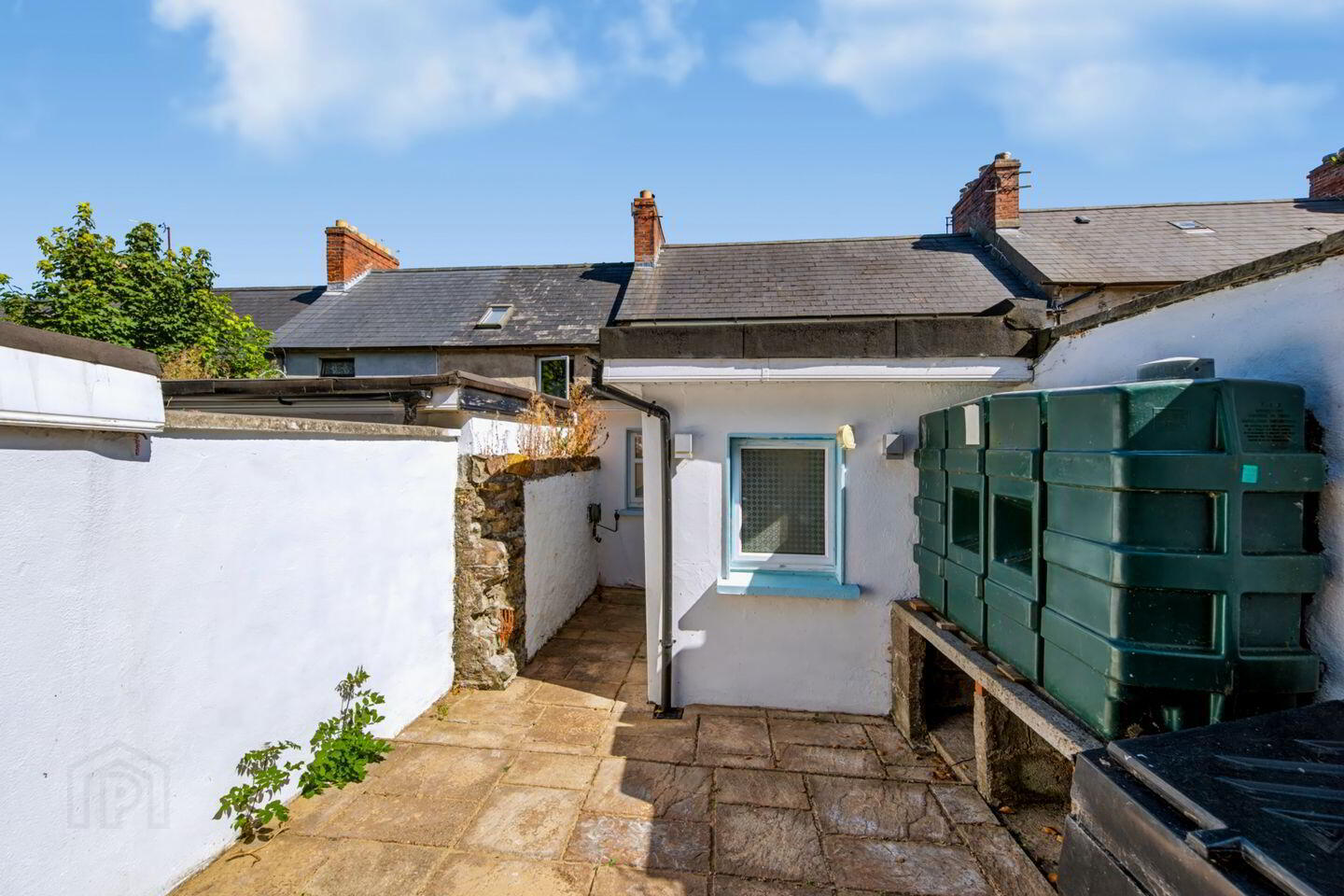 13 Hill Street 2 of 4