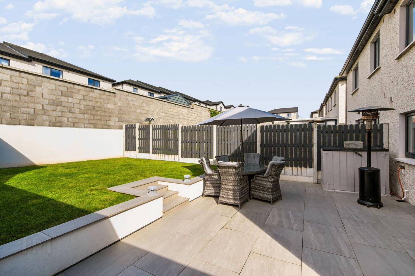 35 Manor View 2 of 3
