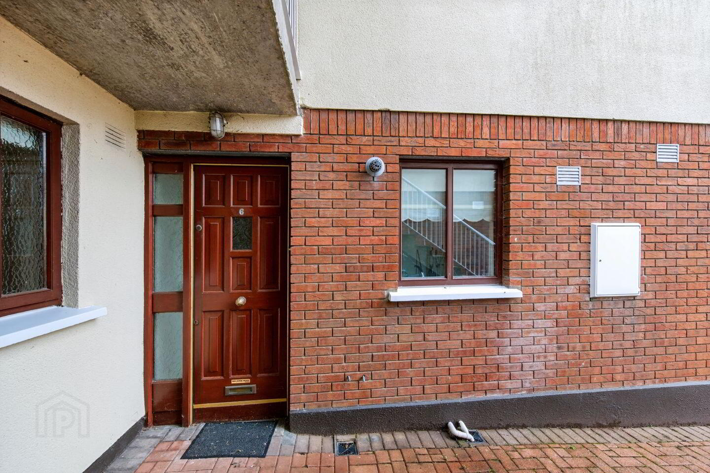 6 Priory Court 3 of 4