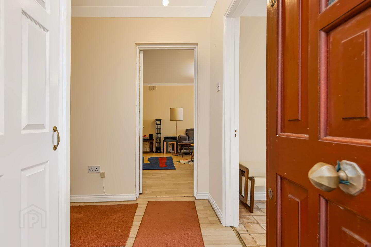 6 Priory Court 4 of 4