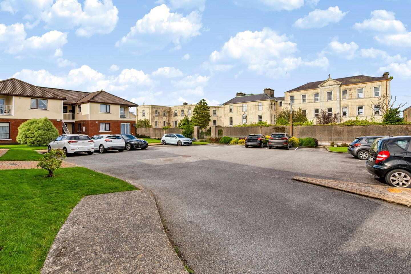 6 Priory Court 21 of 21