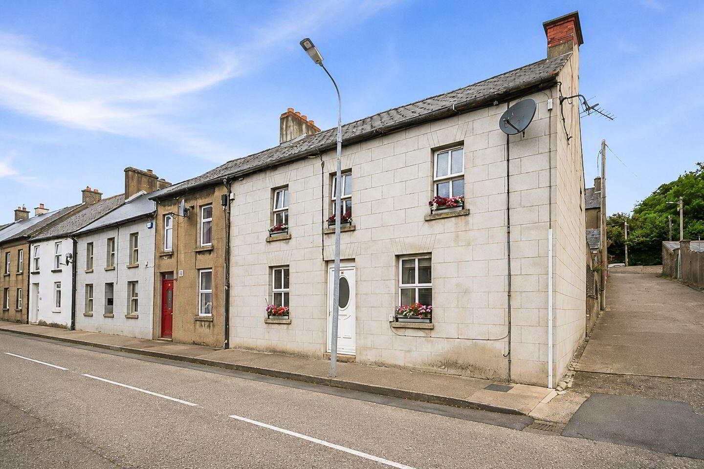 15 St. Johns Street 1 of 6