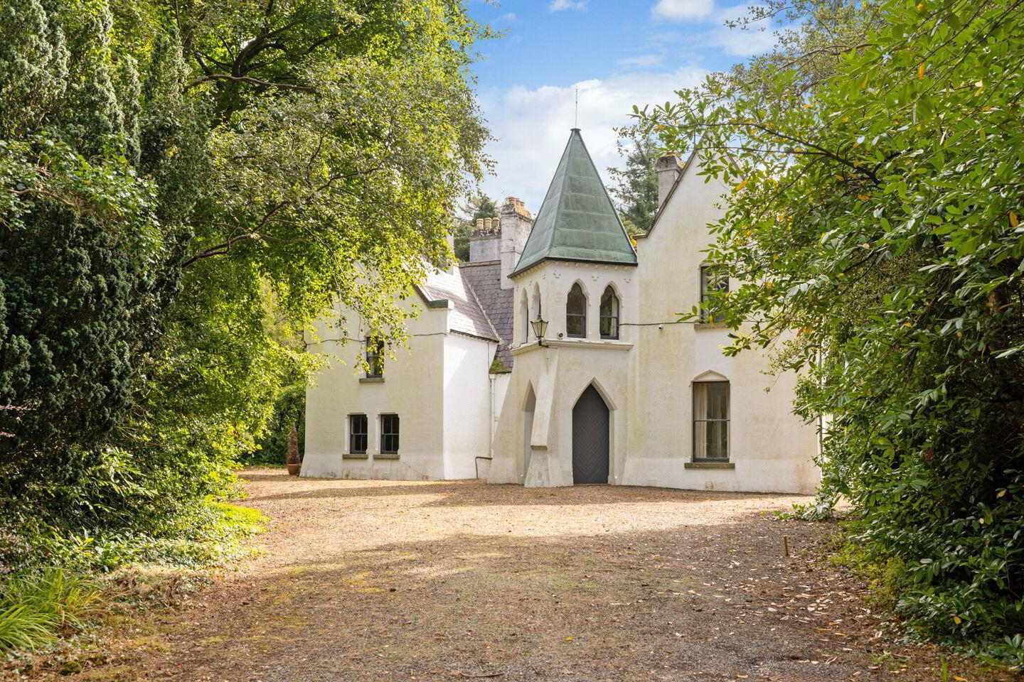 Vartry Lodge 2 of 5