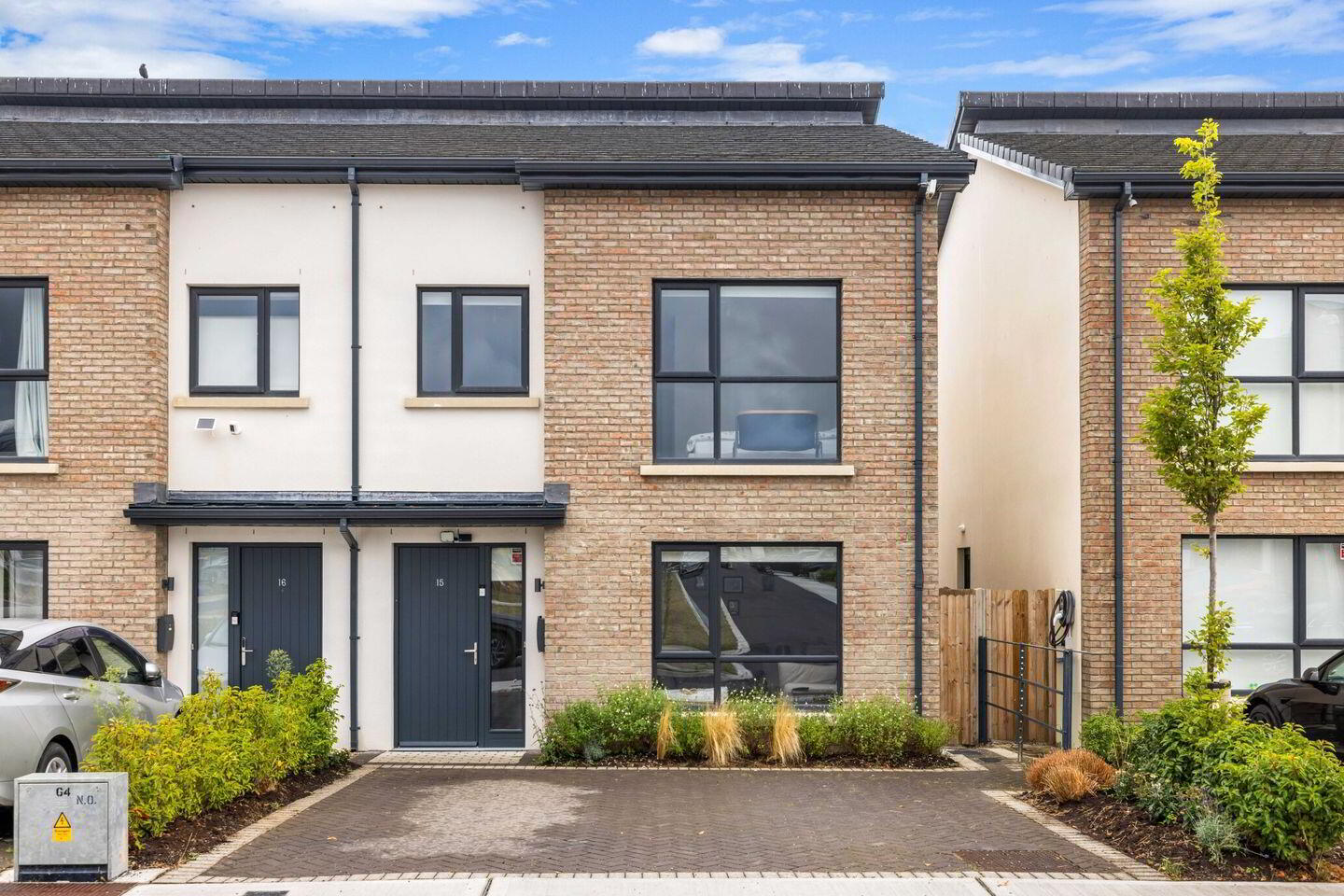 15 Haven Green 1 of 5