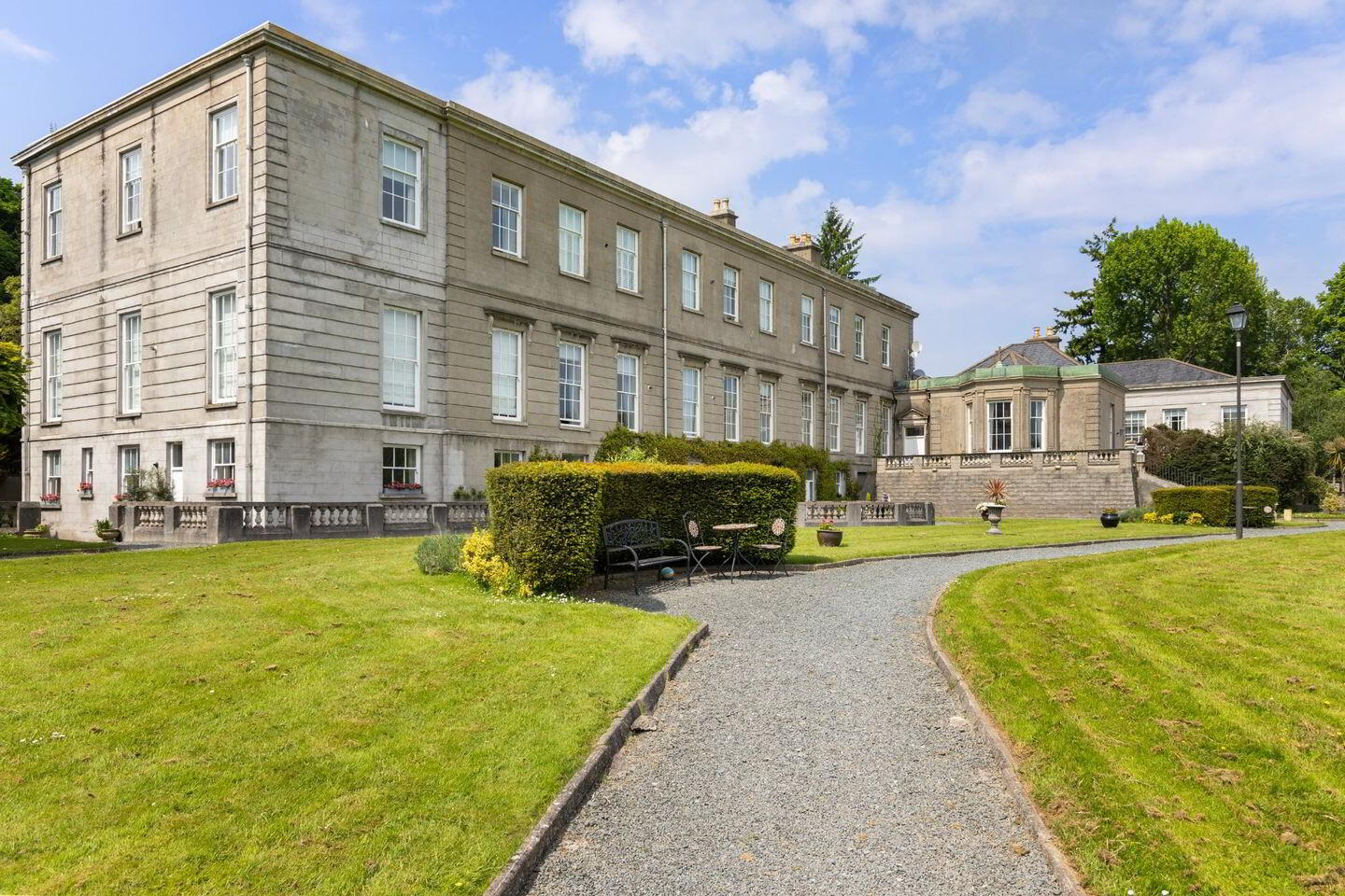 8 Old Connaught House 3 of 4