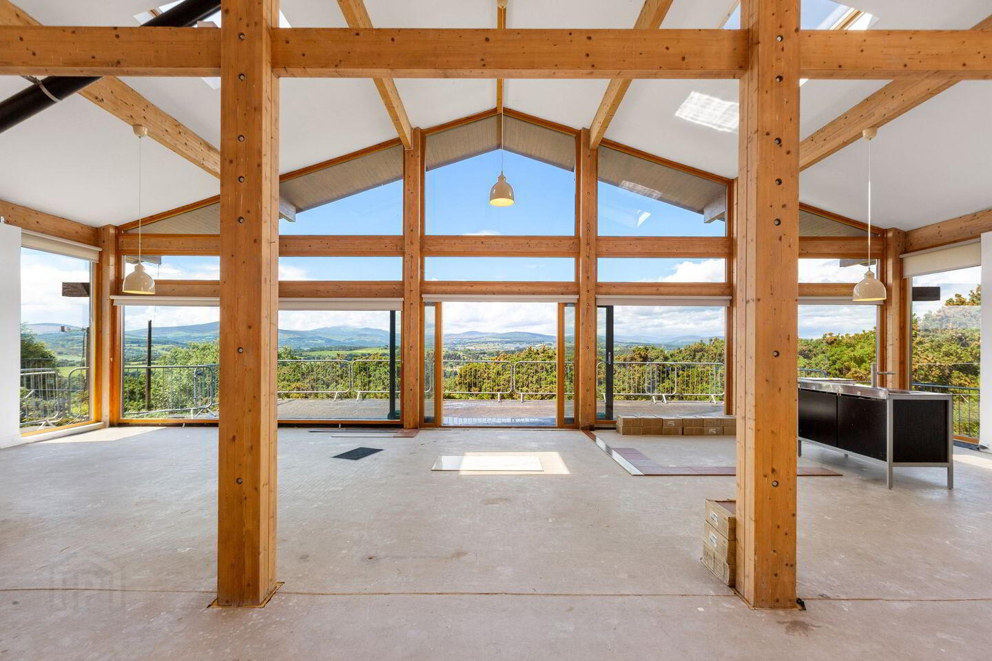 The Glasshouse, Sroughmore 2 of 5