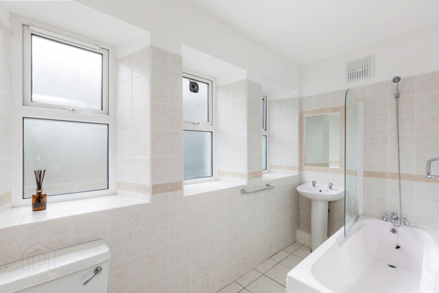 5 Saint Marys Court 4 of 5