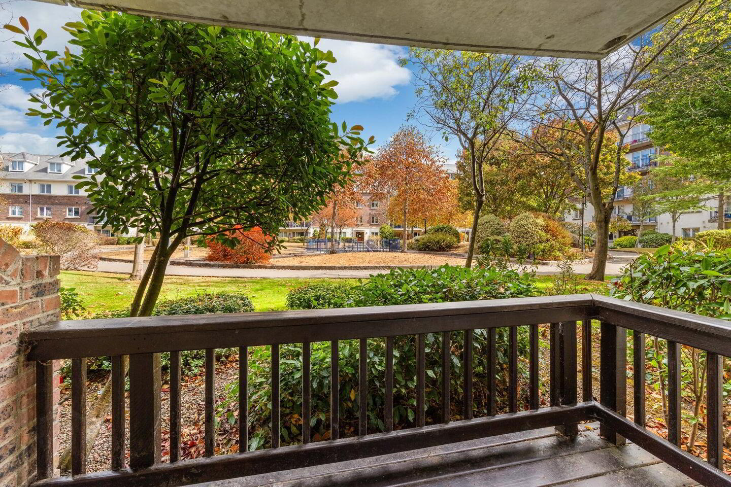 73 Hampton Square 4 of 4