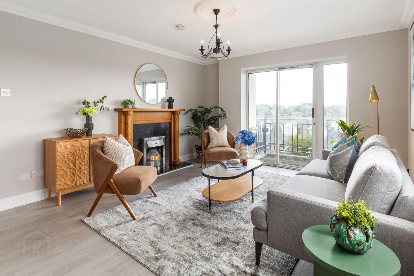 68 Hampton Square 2 of 5