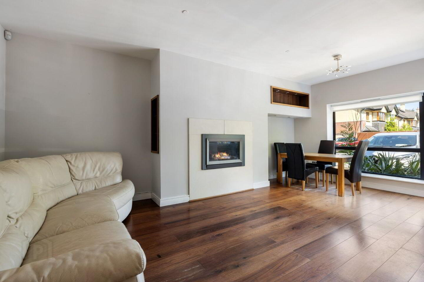 72 Blacklion Manor 2 of 6