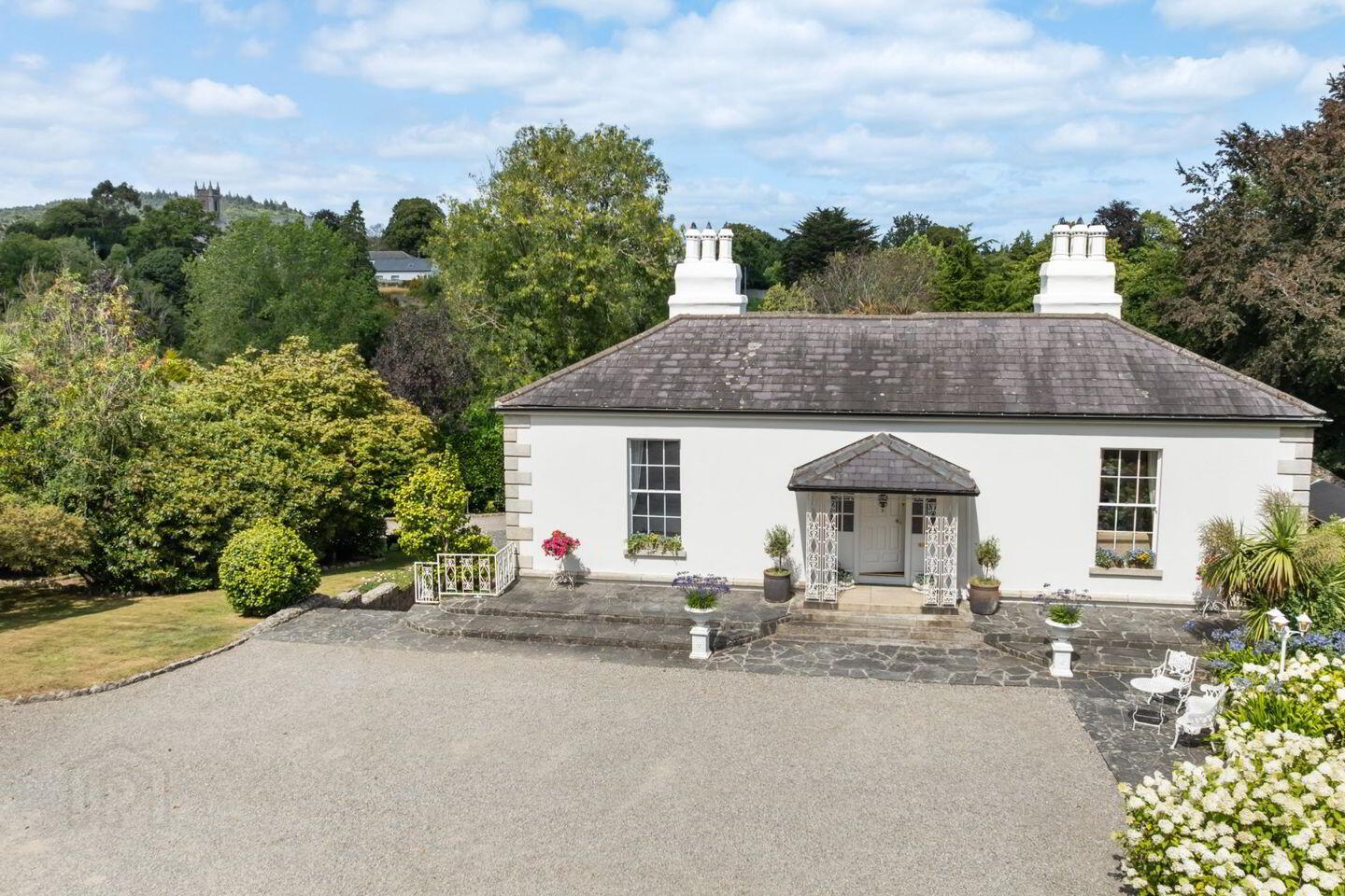 Glenair House, Priory Road 4 of 5