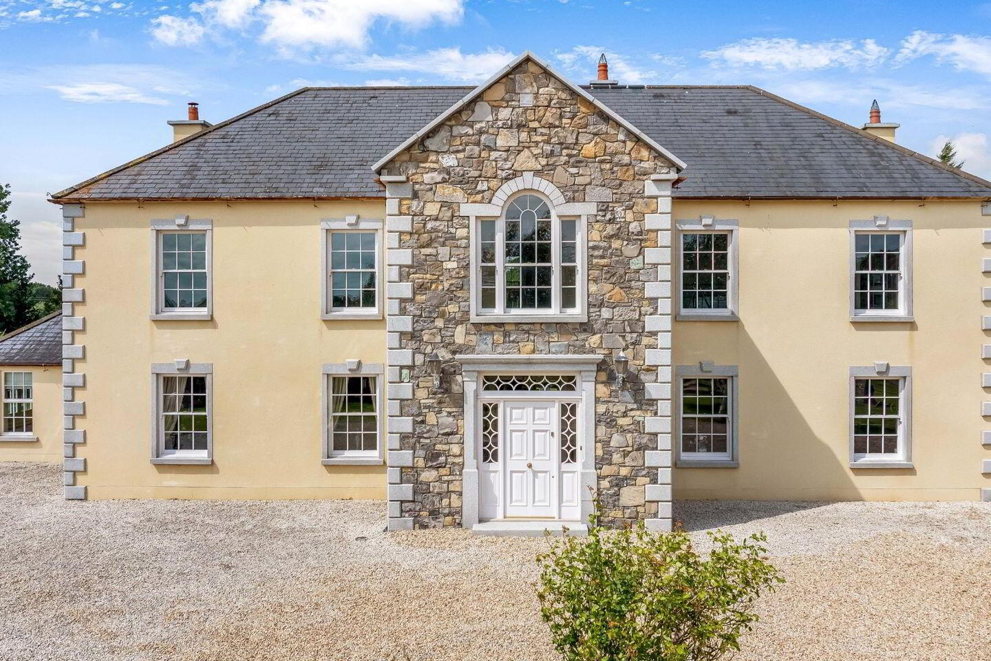 Friarspark House, On Approx, 17.9 Hec (44 Acres) 5 of 6