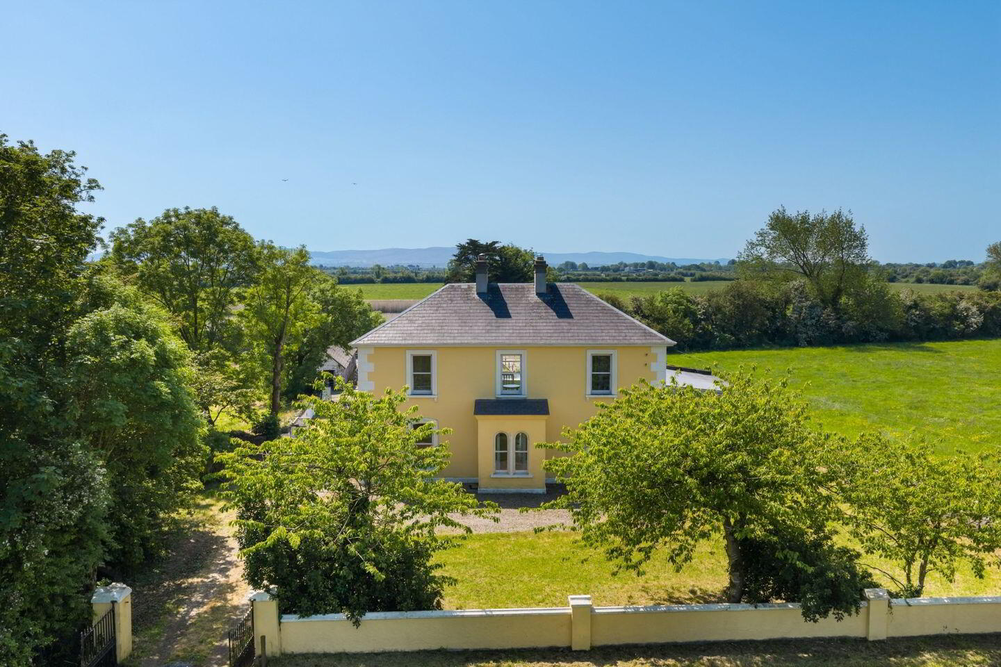 Ballynamuddagh House & Farm, Approx, 62.9 Ha (155 3 of 5