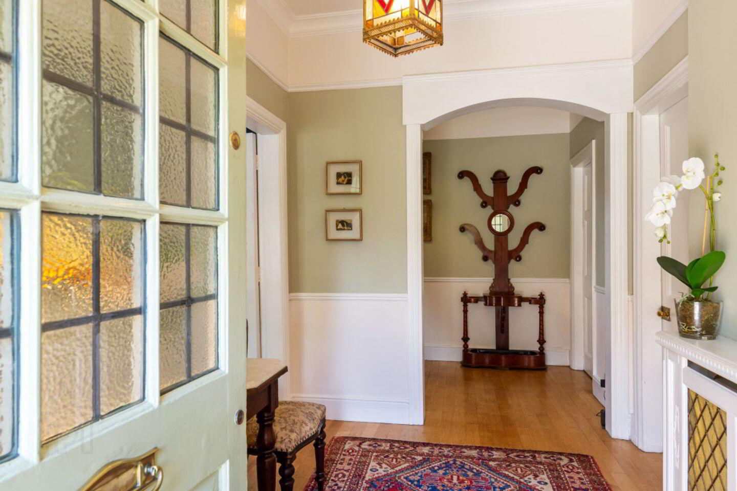 4 Anglesea Road 2 of 5