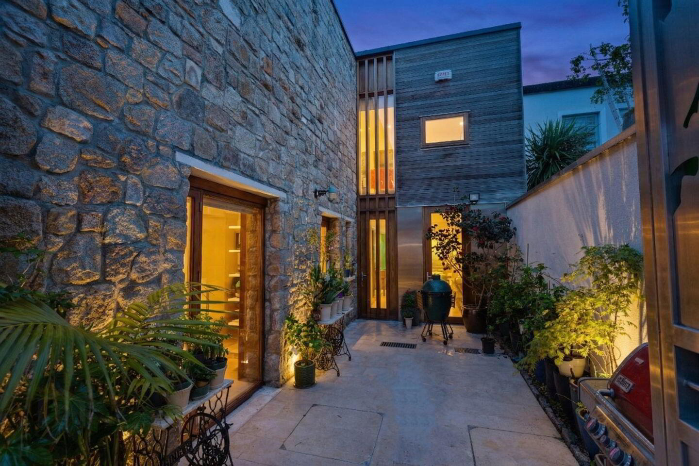 44 Raglan Lane 1 of 5