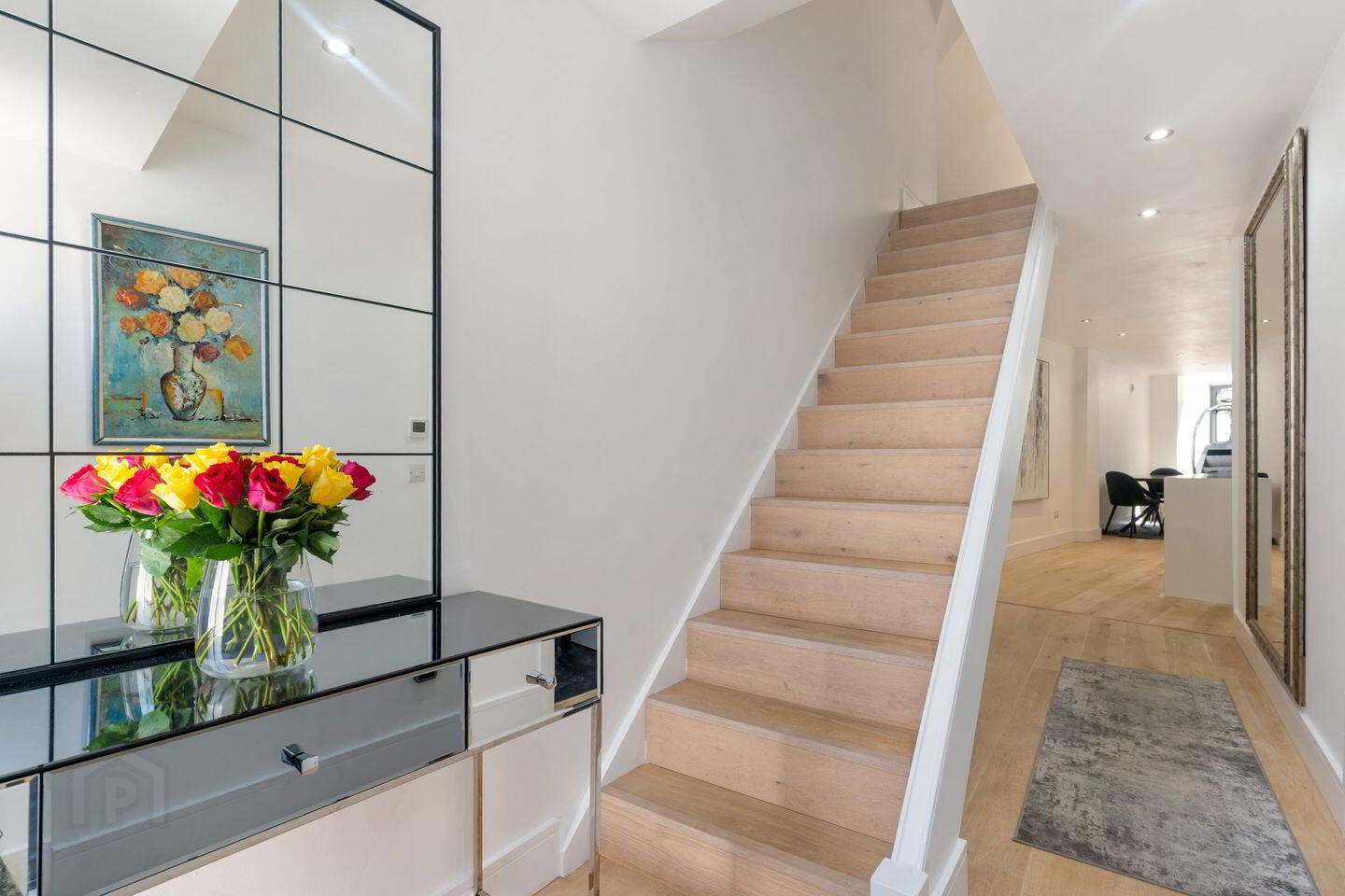 93 Waterloo Lane 2 of 5
