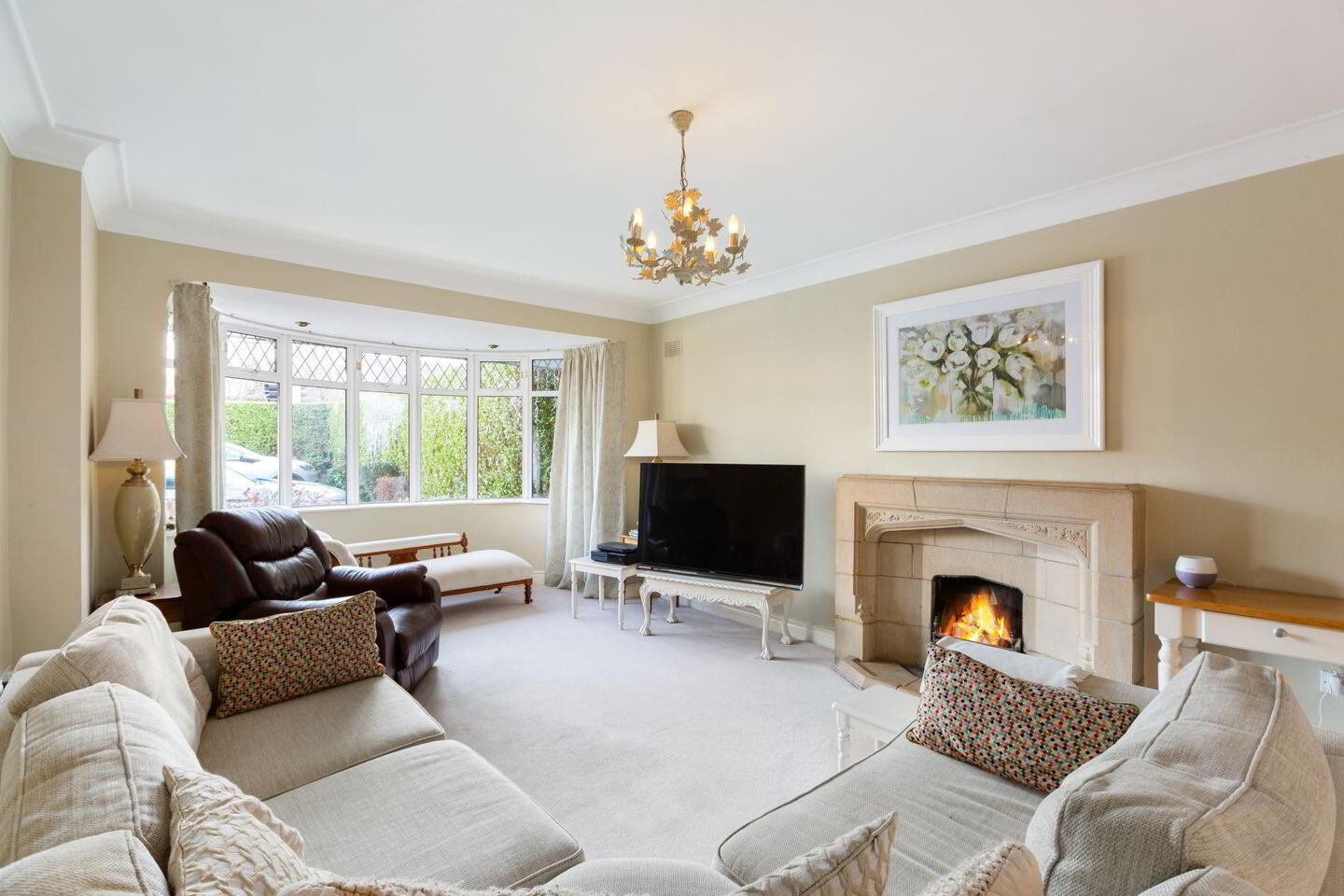 81 Nutley Lane 2 of 5