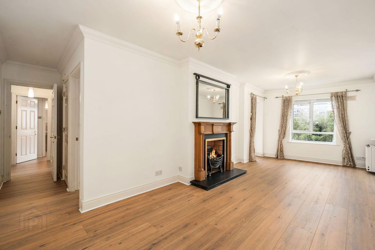 125 Pembroke Square 4 of 5