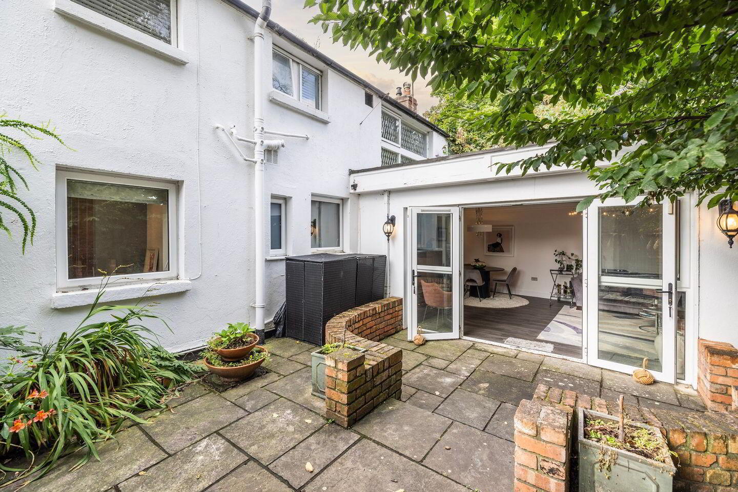 73 Pembroke Lane 2 of 3