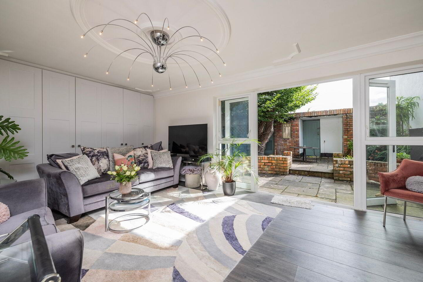 73 Pembroke Lane 3 of 3