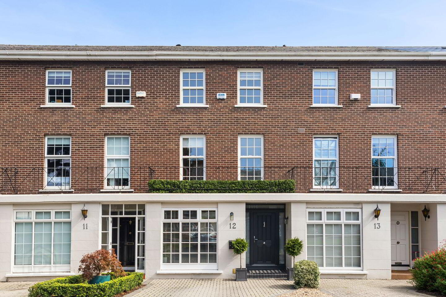 12 Eglinton Square 1 of 4