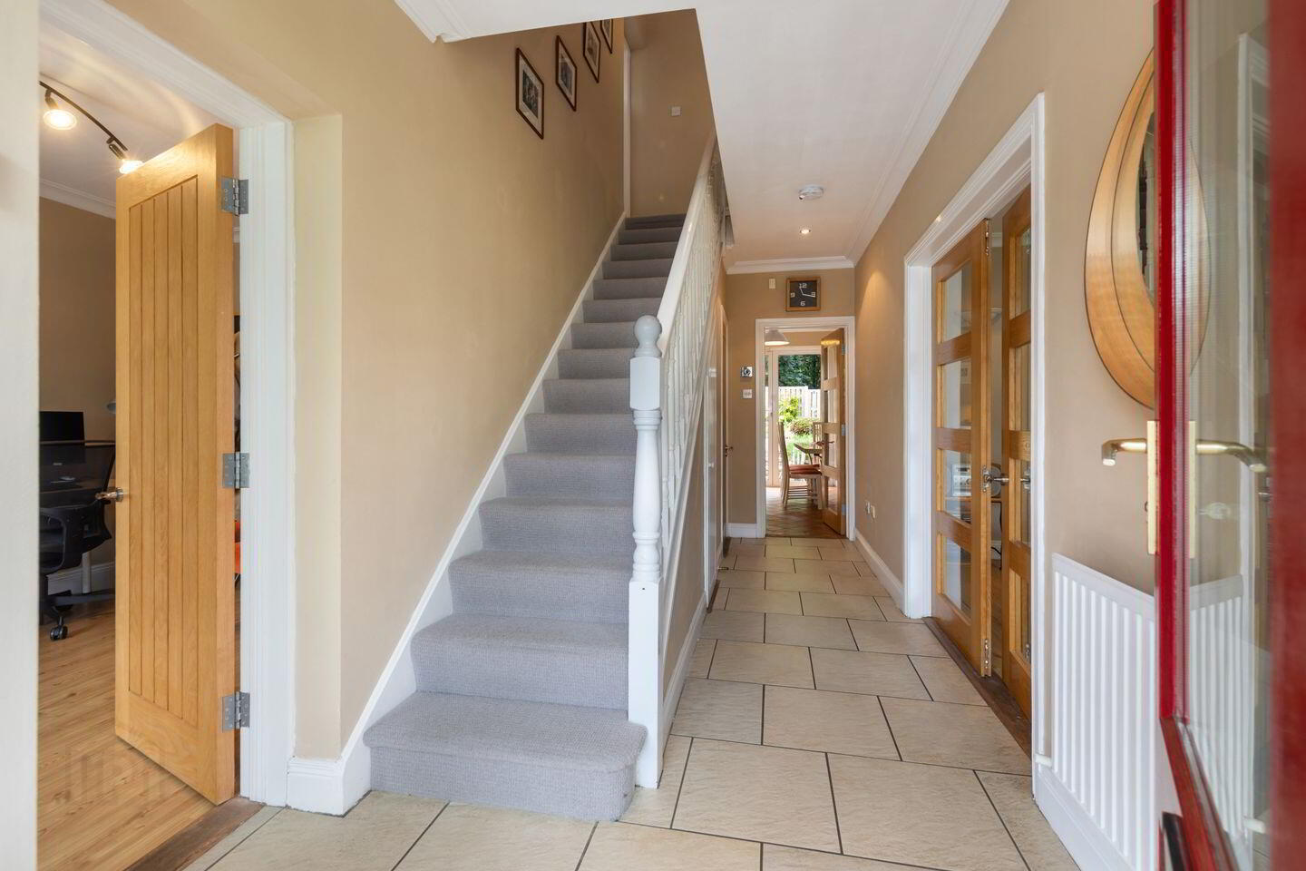 49 Holmwood 2 of 6