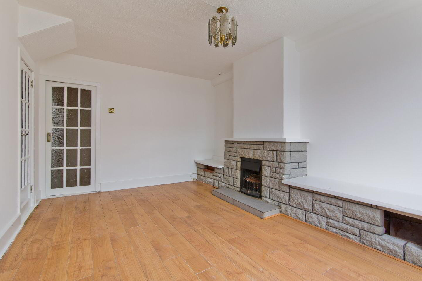 20 Tonguefield Road 2 of 5