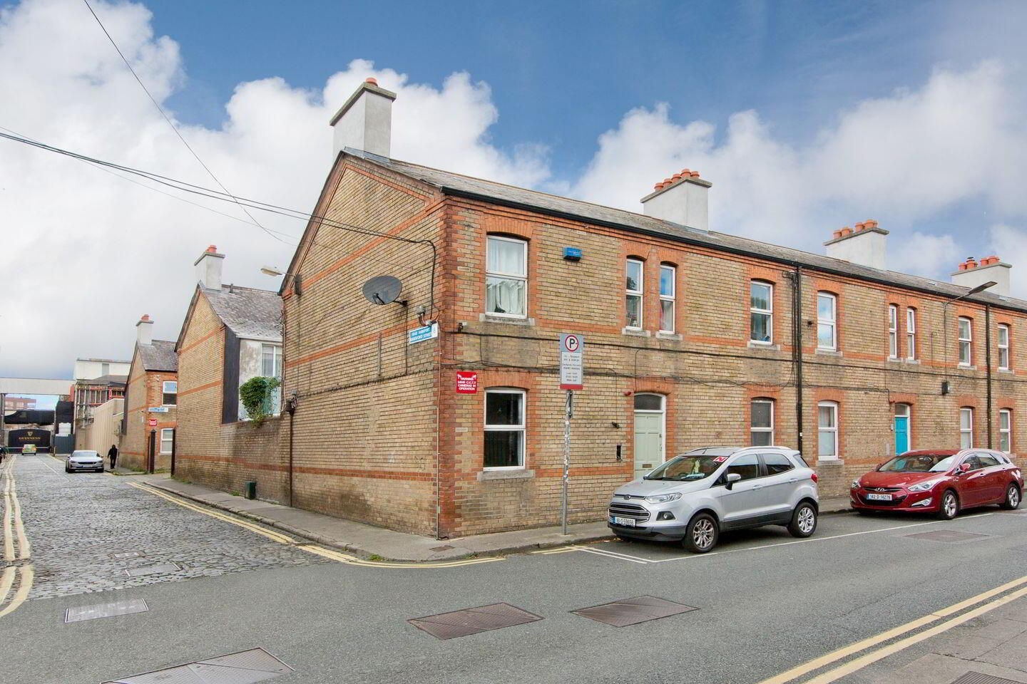 9a Thomas Court 1 of 6
