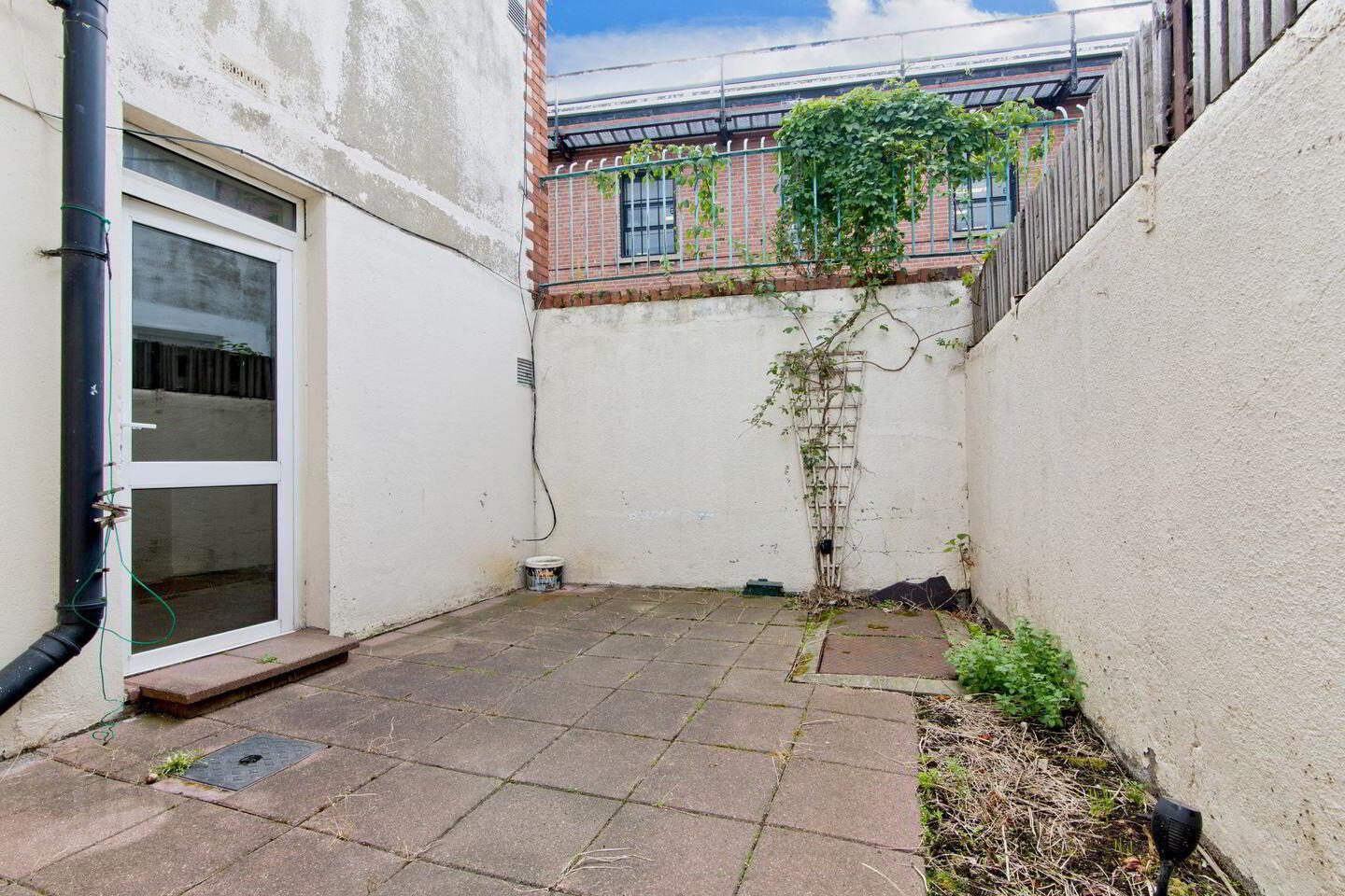 9a Thomas Court 7 of 8