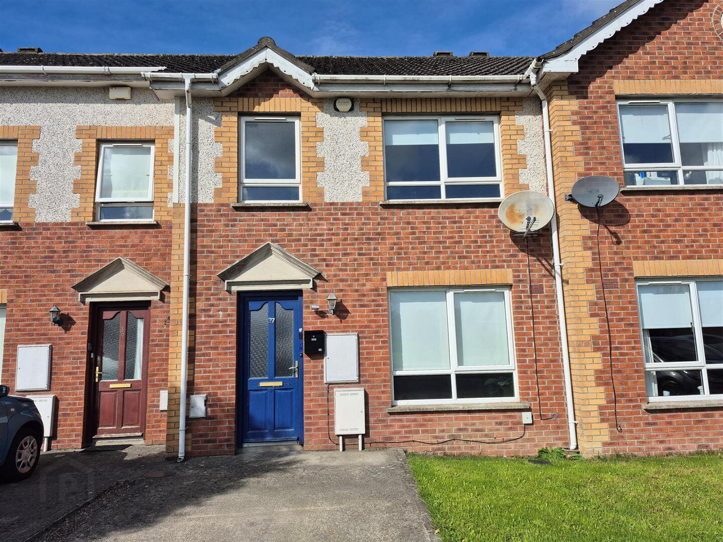 37 Knockbrack Close 1 of 13