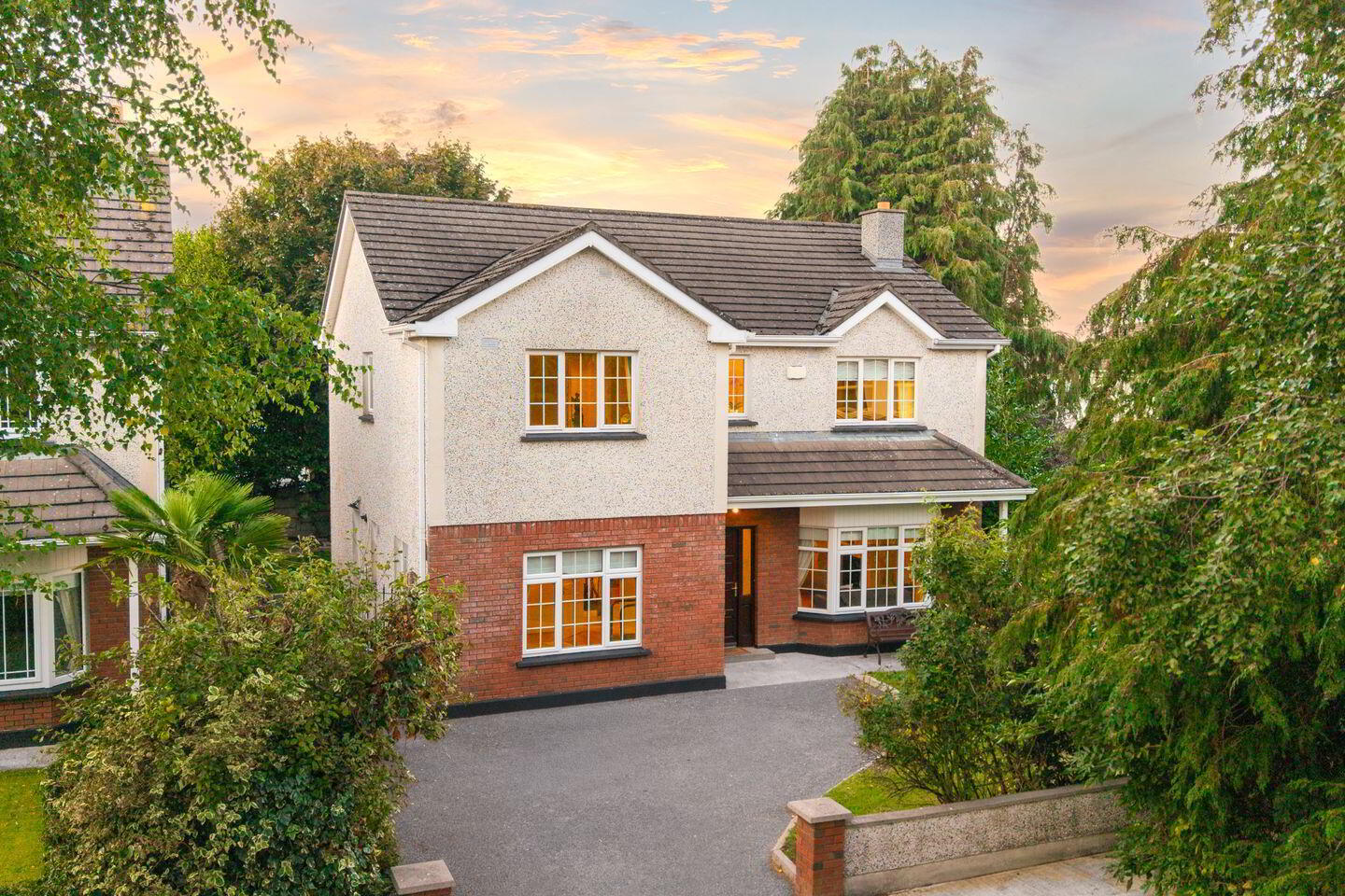 54 Broadfield View 1 of 58