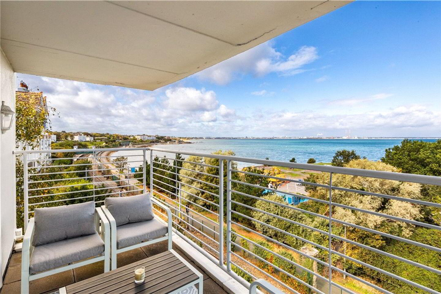 97 Salthill, Block, D Monkstown 2 of 25