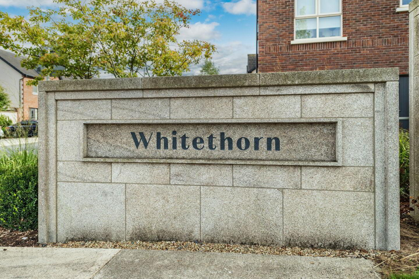 2 Whitethorn Lawn 29 of 30
