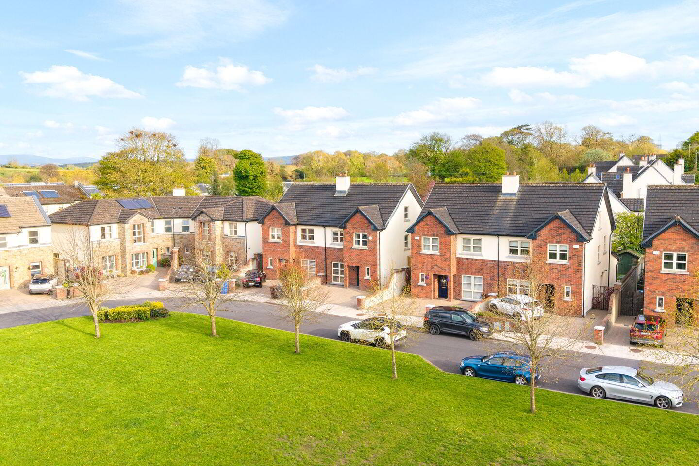 51 Whitethorn 3 of 53