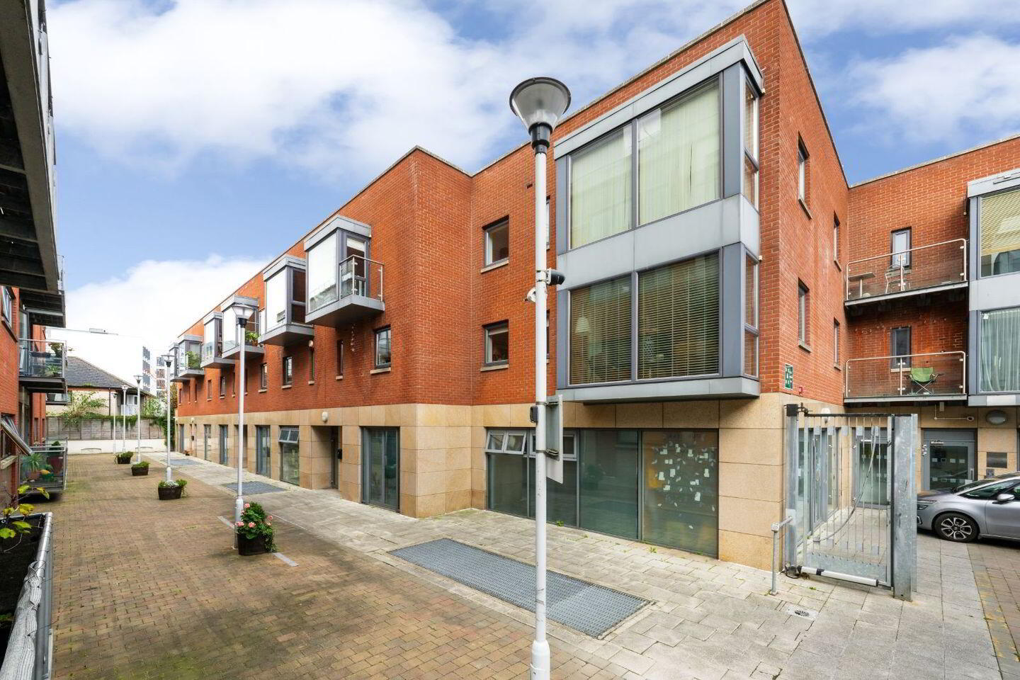 Townhouse, 5 Brabazon Hall 1 of 15