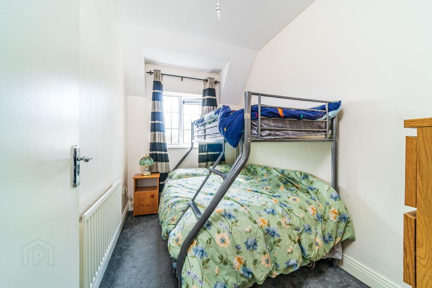 79 Newcastle Manor Square 2 of 12
