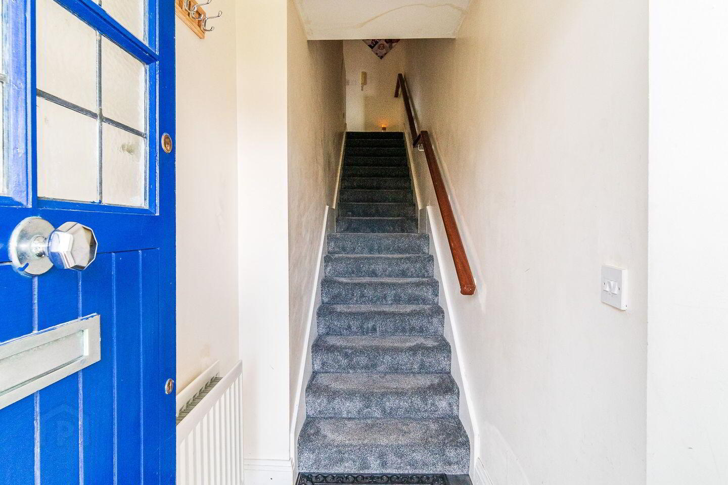 79 Newcastle Manor Square 2 of 12