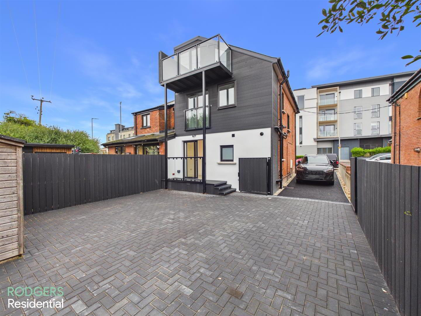 3 Marine Parade 18 of 19