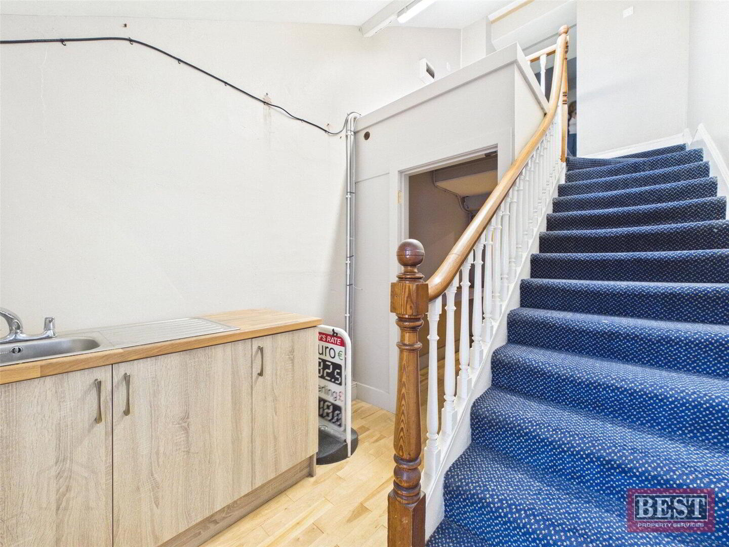12 Hill Street 7 of 7