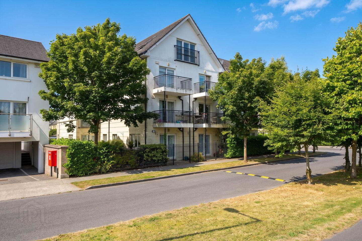 3 Delhurst Close 1 of 21