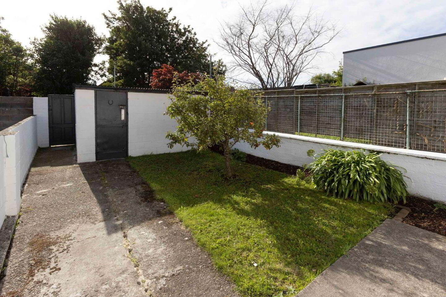 17 Walkinstown Road 25 of 25