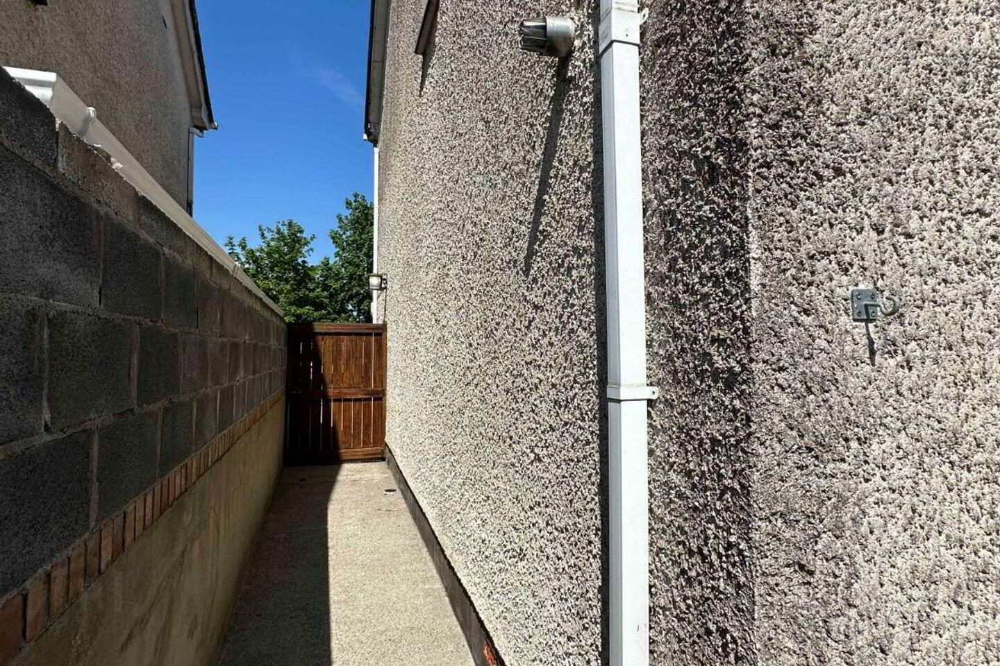 74 De Selby Crescent 30 of 31