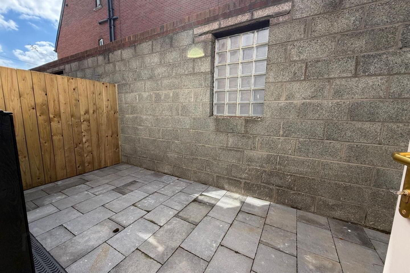 4 Fairgreen Row 18 of 18
