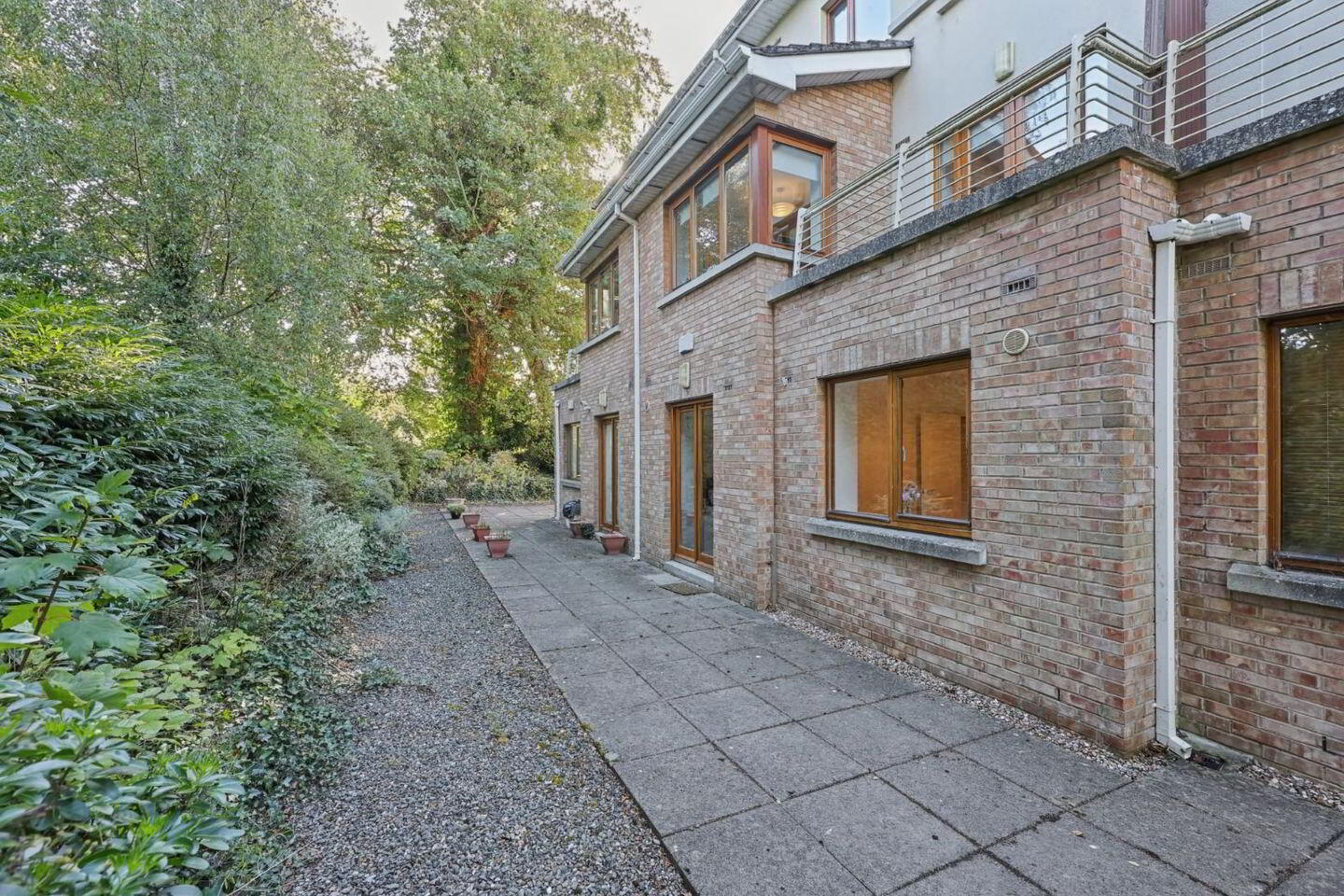 Apartment, No. 2 All Hallows Green 16 of 17