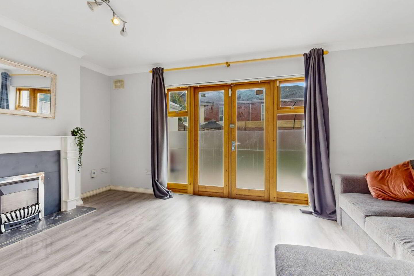 12 Ballentree Crescent 3 of 20