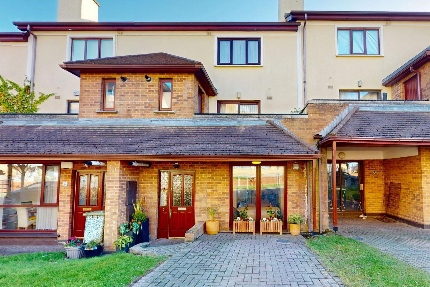 5 Gleann Na Rí 1 of 26